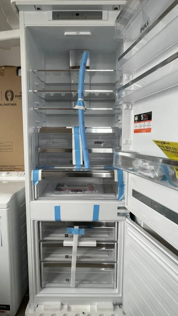 Whirlpool SP40802EU2 Beépíthető kombinált hűtő, 400 l, M: 193.5cm, LessFrost, (A++) E energia, Fehér - Image 3
