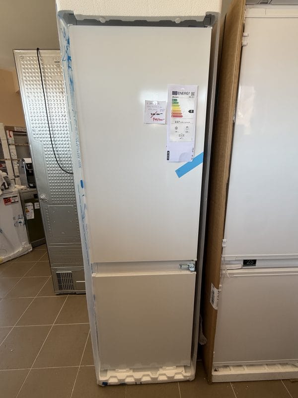 Bauknecht BKGIL 18S12, beépíthető Inverteres hűtő-fagyasztó kombináció, fehér, 178 cm, E energia - Image 10