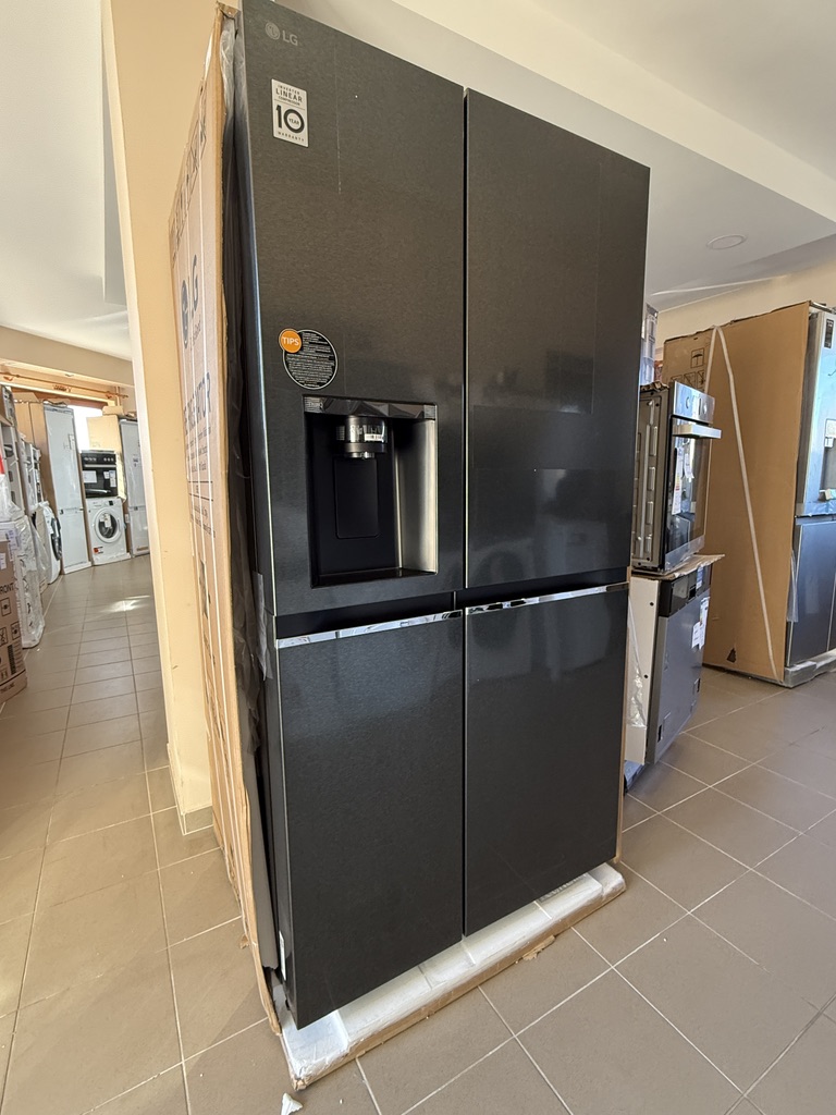 LG GSLV71MCTD Side by side hűtő, 635 l, Total No Frost, DoorCooling+, Linear Cooling, Multi-Airflow, D energia, Kompresszor Lineáris Inverter, M 179 cm, Fekete - Image 2